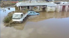 VIDEO: Tisíce životů v ohrožení! K obětem cyklonu míří humanitární pomoc