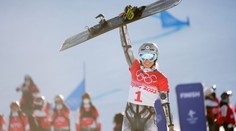 Jupí. Obrovská gratulace. La bomba. Ke zlatu Ledecké gratulují Samková i další