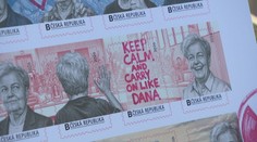 Vydali unikátní známky s Danou Drábovou. Výtěžek pomůže Ukrajině