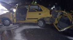 Čtyři mladíci ve felicii vyrazili za dívkami, dva při nehodě zemřeli