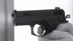 Hrůzný nález: U cesty ležela mrtvola s prostřelenou hlavou!