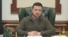 "Jsem v Kyjevě a nebojím se." Prezident Zelenskyj zveřejnil video ze své pracovny