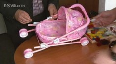 Český trh zaplavují nebezpečné hračky! PODÍVEJTE SE, jaké mohou vašim dětem ublížit