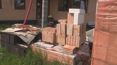 Některé stavebniny mají horší vlastnosti. Výrobce by o nich měl informovat
