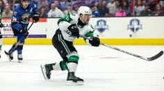 Návštěva TV Nova, pak nová smlouva v NHL. Blümel bude parťákem Pastrňáka