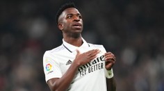 Bílý balet prohloubil krizi Valencie. Doma vyhrál 2:0 a dotahuje se na Barcelonu