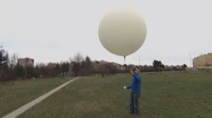 VÍKEND: Předpověď počasí pomocí nafukovacího balónu