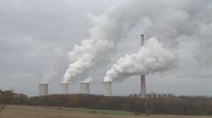 Popel z elektrárny dusí lidi v obci na Pardubicku. Někteří mají strach o život