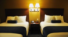 Turisté vybrakovali hotel, teď mají obří ostudu. Češi už se poučili