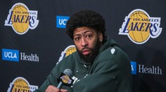 Hvězdní Lakers jsou na pokraji vyřazení, Davis hledá příčiny ve zraněních