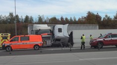 Řada řidičů doplatila na střídání teplot. Mnoho jich ještě ani nepřezulo