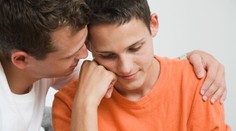 Filip (†14) se zabil, protože byl gay. Matka poslala dojemný vzkaz