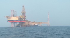 Ceny ropy opět míří vzhůru. Experti prozradili, kdy natankovat