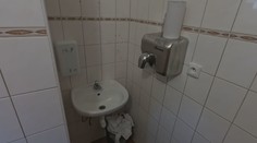 Areály se chystají na nával lyžařů o prázdninách. Přidat ale musí v údržbě toalet