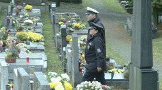 Zlodějské gangy chodí na hřbitovy. Strážníci radí, jak se proti nim bránit