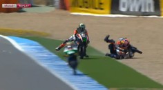 VIDEO: Hanika takhle upadl, přesto odstartuje z druhé řady