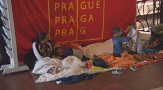 Vláda buduje stanové městečko pro uprchlíky. Praha jejich nápor nezvládá