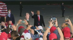 S Bidenem válčí o poslední hlasy. Trump využívá prodělaného covidu