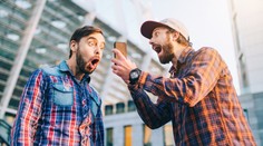 Obří náhoda. Dva lidé si koupili tiket ve stejném obchodě, oba trefili jackpot