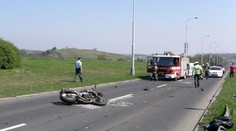 Na jihu Čech zemřel po srážce s autem mladý motorkář