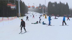 Mrazivé počasí přeje lyžařům. Další horská střediska spouští vleky