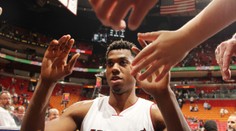 Bastketbalisty Miami táhl Whiteside, ukončili sérii porážek