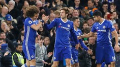 Chelsea je jedno vítězství od titulu. Jak o něj ještě může přijít?