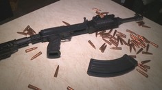 Válka vystrašila Čechy. Stoupá zájem o zbrojní průkazy, z obchodů mizí střelivo