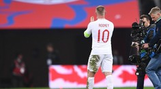 Rooney odehrál poslední zápas za Anglii. Odešel s blátem na zadku
