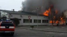 Při čištění trubek zapálil továrnu na mucholapky! Hrozí mu vězení