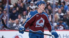 Nečas opět bodově řádil a je nejlepším Čechem v NHL. Vladař vychytal výhru