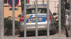 Muž na Ostravsku vykrádal auta a kůlny. Obličej si maskoval respirátorem