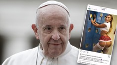 Papež se neudržel? Na Instagramu lajknul pikantní fotku modelky v bikinách