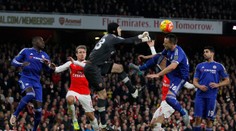 Arsenal podržel, ale smutní. Čech proti Chelsea znovu bez bodu