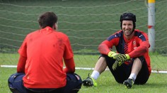 Petr Čech konečně na hřišti v dresu Gunners: Už zase čaruje!
