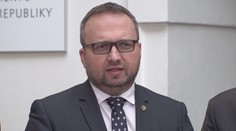 Pracovat budou už 14letí. Jurečka tak chce vyřešit nedostatek pracovníků
