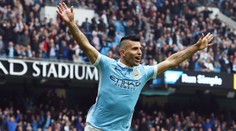 NEUVĚŘITELNÉ: Sergio Agüero málem překonal Lewandowského!