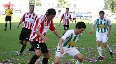 Liga pokračuje. Zvládne Straka premiéru?