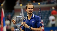 Djokovič na čtvrtý grandslam v roce nedosáhl. S Medveděvem neuhrál ani set