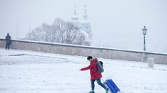 Česko zasáhnou kruté mrazy. Po teplém podzimu přichází sníh a vichr