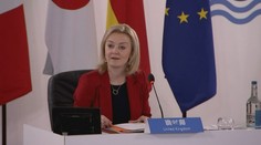 Chtěla rušit monarchii, teď bude premiérkou. Kdo je Liz Trussová?