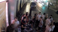 Mladík bodl svého soka do břicha, dalšího uzemnil kopem do hlavy