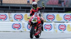 Bautista navýšil vedení v MS superbiků. König dojel jako poslední