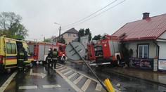 Hasiči skončili v rodinném domě. Na místě bylo několik zraněných