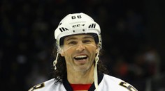 Jágr řekl své kočce, že je šance hrát v NHL. Jak to slavila? FOTO
