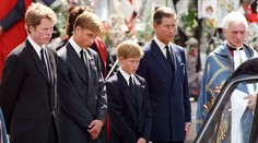Harry a William jsou zdrcení. Odešel muž, který byl s nimi, když zemřela Diana