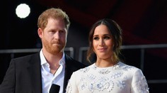 Zradili královskou rodinu, reaguje expert na dokument Harryho a Meghan