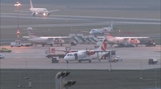 Nebezpečná situace na pražském letišti. Přistávajícímu boeingu vjel na ranvej další letoun
