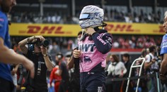 Nečekaný sponzor: Amatérský fotbalový tým šokoval hvězdný pilot F1