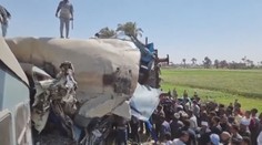 Desítky lidí zemřely při srážce vlaků v Egyptě. Počet obětí stále roste